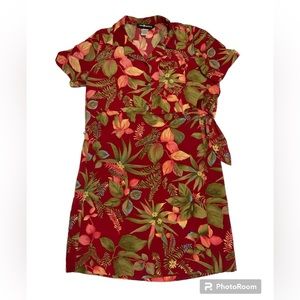 Women’s Sag Harbor Floral 2 Piece Skirt and Blouse Outfit. Excellent Condition.